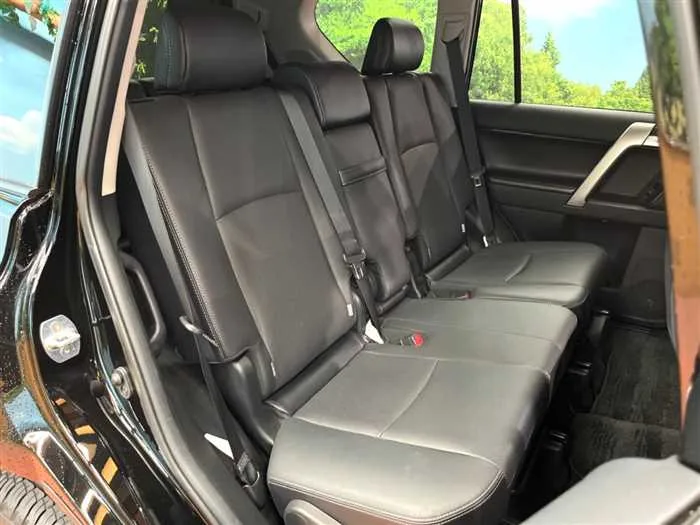 Toyota Land Cruiser Prado 2023 — миниатюра 3