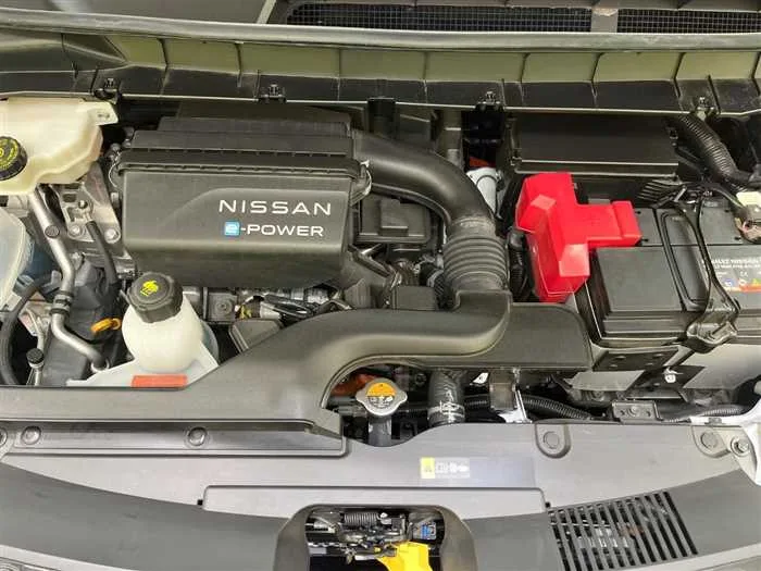 Nissan Serena 2024 — миниатюра 2