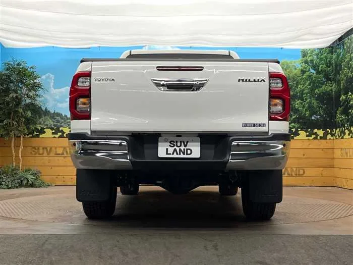 Toyota Hilux 2022 — миниатюра 3