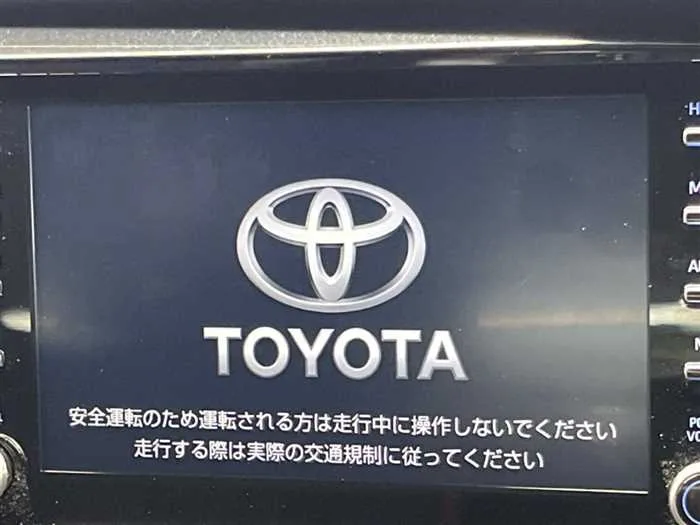 Toyota Hilux 2023 — миниатюра 2