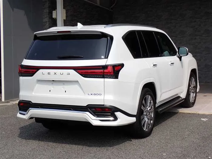 Lexus LX 600 Executive 2023 — миниатюра 2