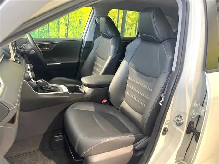 Toyota RAV4 2022 — миниатюра 2