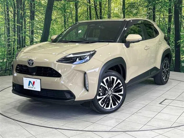 Toyota Yaris Cross 2024 — фото 1, купить с доставкой в Москву