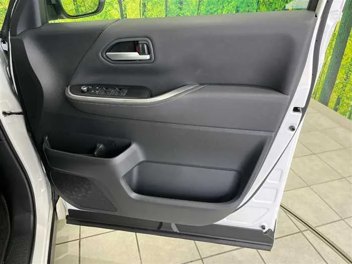 Toyota Noah 2023 — миниатюра 2