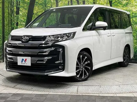 Toyota Noah 2024 купить в Москве