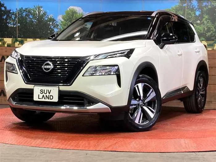 Nissan X-Trail 2024 — фото 1, купить с доставкой в Москву