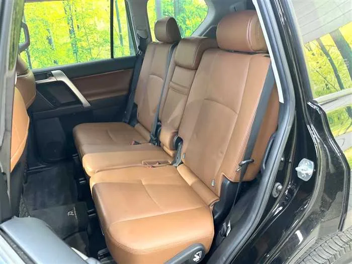 Toyota Land Cruiser Prado 2022 — миниатюра 3