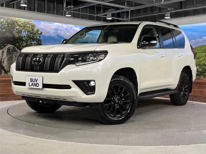 Toyota Land Cruiser Prado 2023 — фото 1, купить с доставкой в Москву
