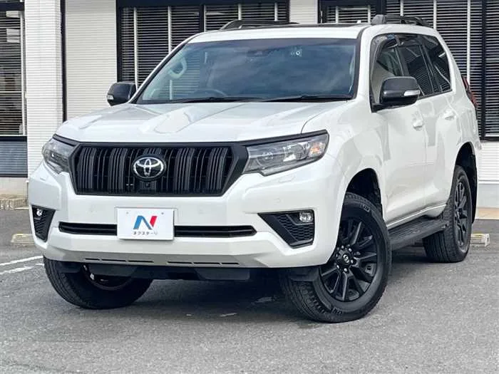Toyota Land Cruiser Prado 2023 — фото 1, купить с доставкой в Москву