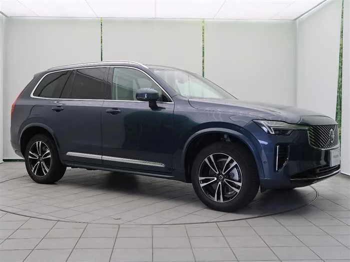 Volvo XC90 2025 — миниатюра 2