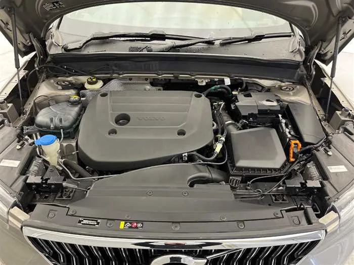 Volvo XC40 2022 — миниатюра 2