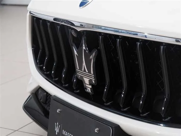 Maserati Ghibli 2022 — миниатюра 3