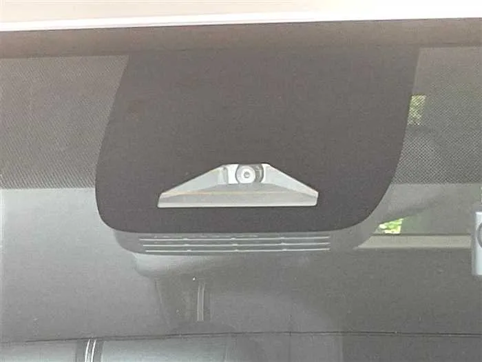 Toyota Noah 2023 — миниатюра 2