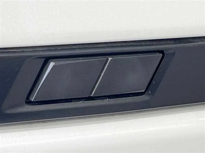 Toyota Noah 2023 — миниатюра 3