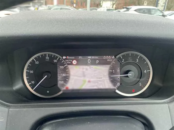 Land Rover Range Rover Velar AUTOMATIC DIESEL 2022 — миниатюра 3