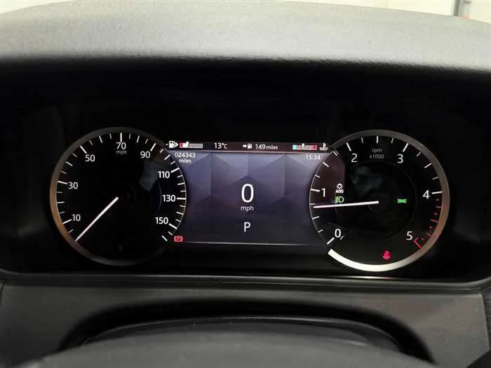 Land Rover Range Rover Velar AUTOMATIC DIESEL 2022 — миниатюра 3