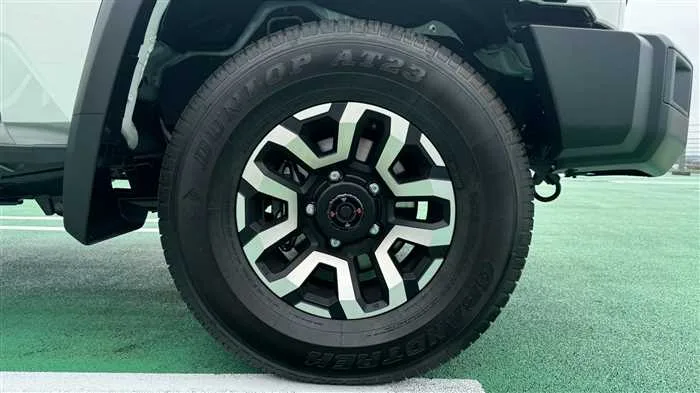 Toyota Landcruiser 70 AX 2024 — миниатюра 3