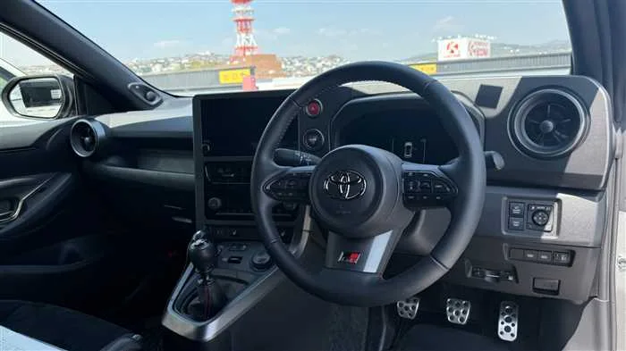 Toyota Yaris RZ 2025 — миниатюра 2