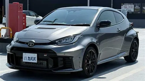 Toyota Yaris 2025 buy in Moscow
