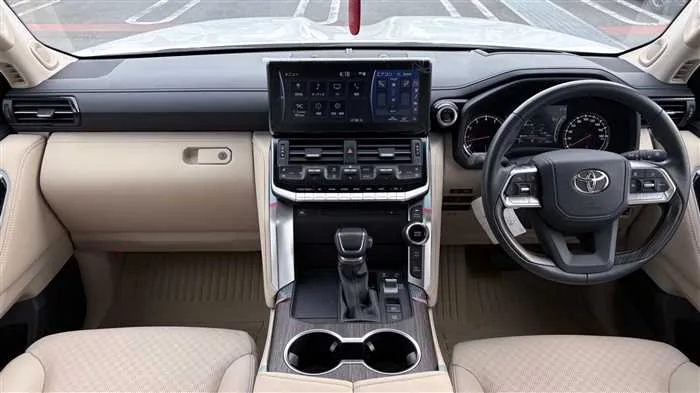 Toyota Land Cruiser ZX 2024 — миниатюра 2