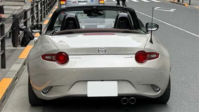 Mazda Roadster 2023 — миниатюра 2